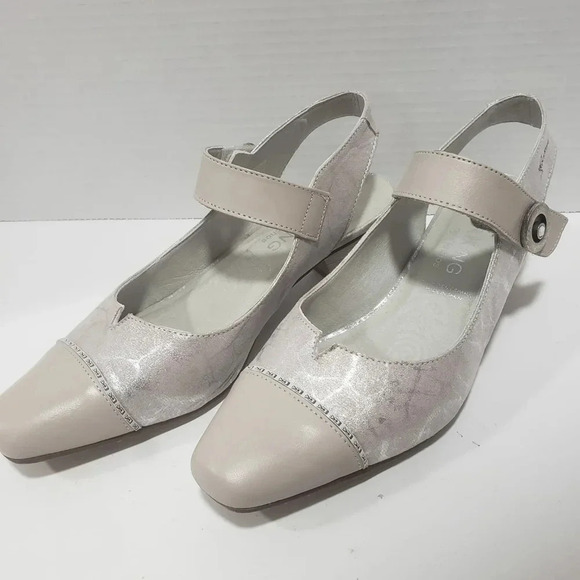Womans Dorking Silver/Taupe  Metalic Leather Sling Back Shoes. - Picture 1 of 11